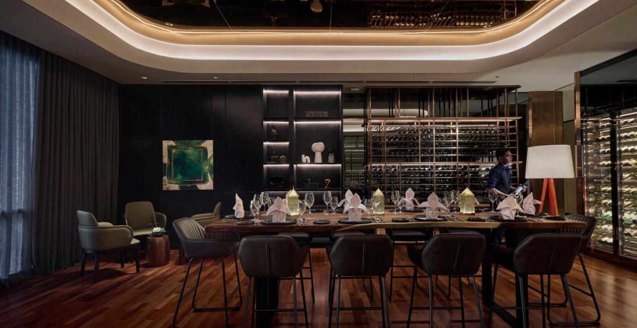 Amari Kuala Lumpur Hotel Екстериор снимка The private dining room at the restaurant