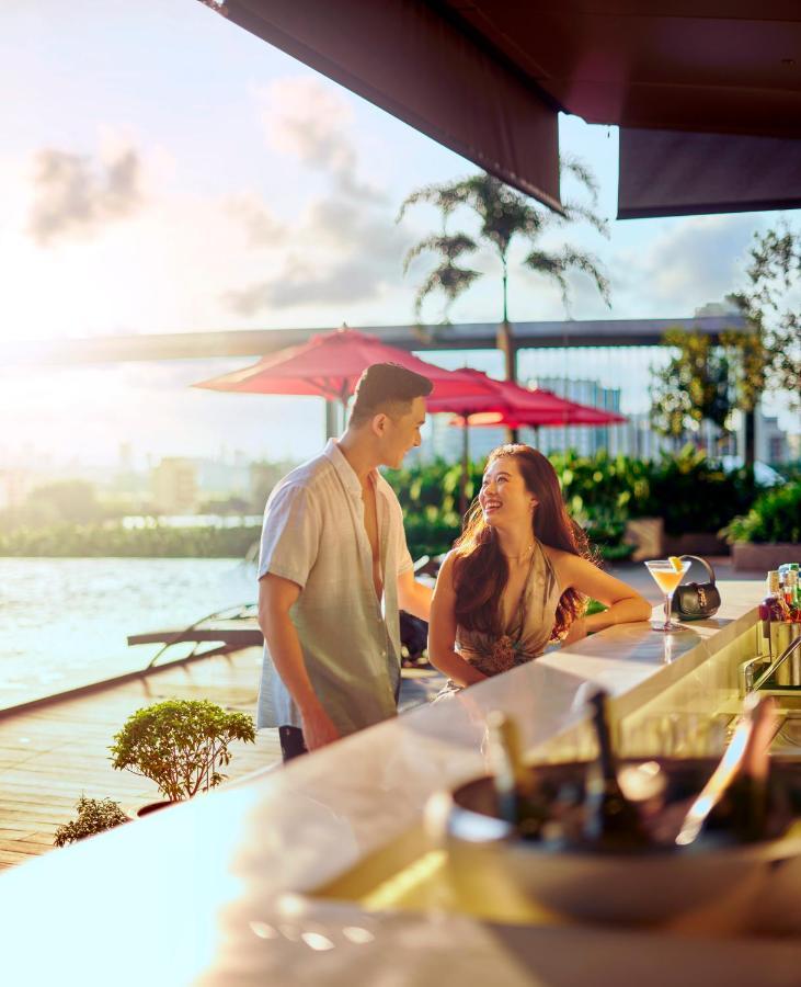 Amari Kuala Lumpur Hotel Екстериор снимка The Bar
