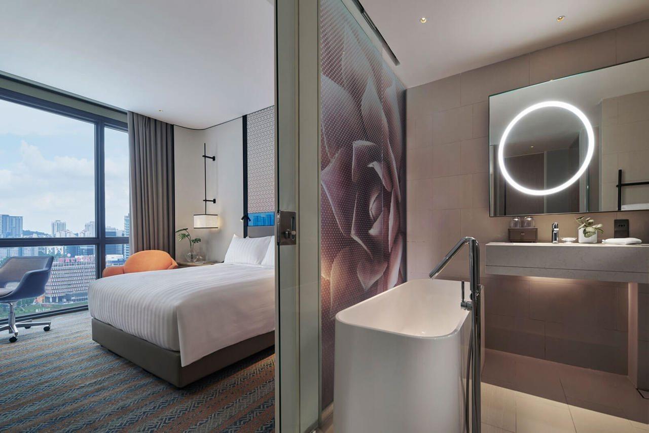 Amari Kuala Lumpur Hotel Екстериор снимка Deluxe Room